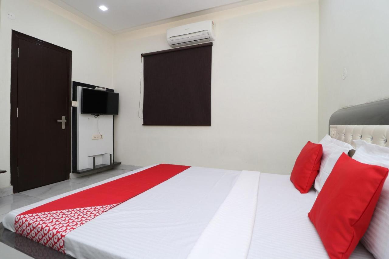 Oyo 29637 Hotel Kakkar Ludhiana Exterior photo